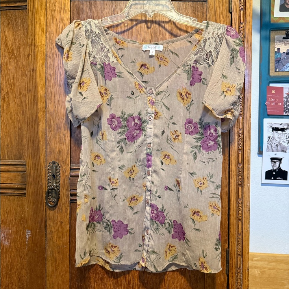 love, Fire Floral Button-Up Blouse with Lace
